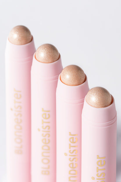 BLONDESISTER švytėjimo suteikianti kreidelė "Ready to glow", 3 g